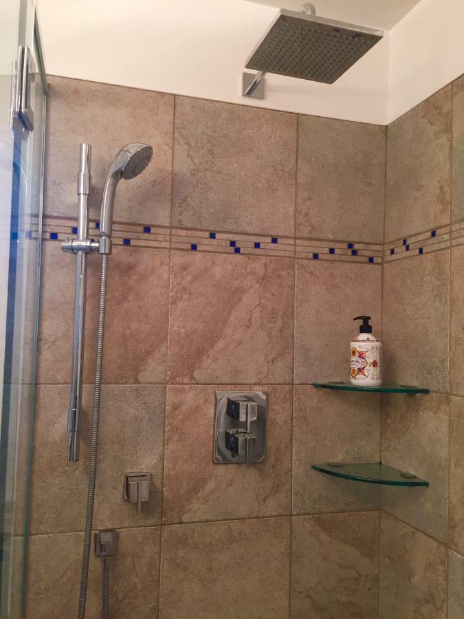 Lee Home Vancouver Ngoại thất bức ảnh